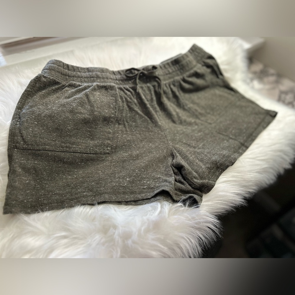 Athletic Works Women’s X-Large Heather Hunter Green Sweatshort
